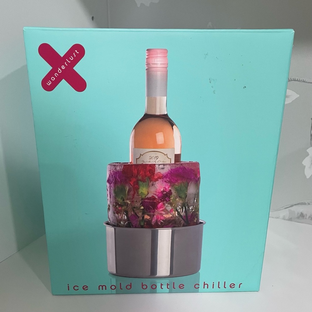 NIB Wanderlust Ice Mold Bottle Chiller Wine Bubbly Shower Party Reception